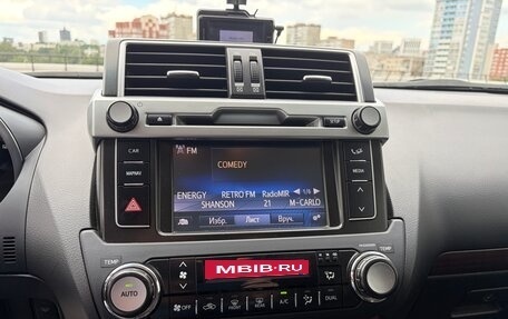Toyota Land Cruiser Prado 150 рестайлинг 2, 2015 год, 4 400 000 рублей, 13 фотография