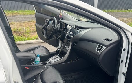 Hyundai Avante, 2011 год, 715 000 рублей, 9 фотография