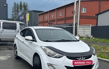 Hyundai Avante, 2011 год, 715 000 рублей, 3 фотография