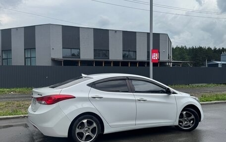 Hyundai Avante, 2011 год, 715 000 рублей, 4 фотография