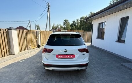 Volkswagen Tiguan II, 2019 год, 2 950 000 рублей, 5 фотография