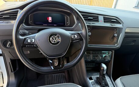 Volkswagen Tiguan II, 2019 год, 2 950 000 рублей, 10 фотография