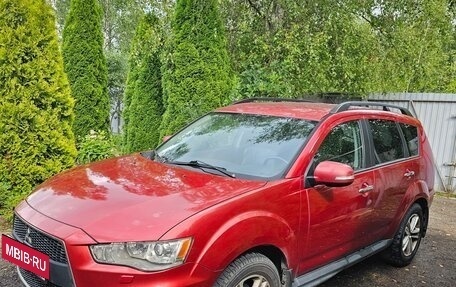 Mitsubishi Outlander III рестайлинг 3, 2011 год, 1 150 000 рублей, 3 фотография