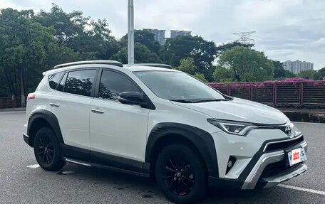 Toyota RAV4, 2019 год, 1 829 003 рублей, 5 фотография