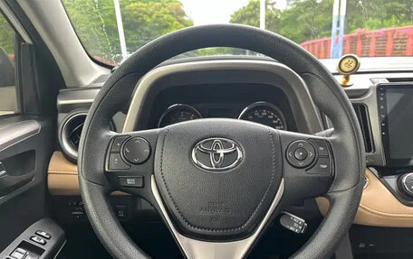 Toyota RAV4, 2019 год, 1 829 003 рублей, 9 фотография