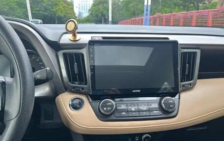 Toyota RAV4, 2019 год, 1 829 003 рублей, 11 фотография