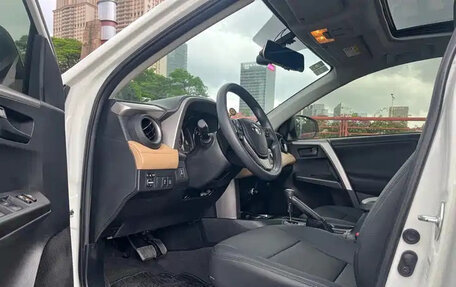 Toyota RAV4, 2019 год, 1 829 003 рублей, 14 фотография