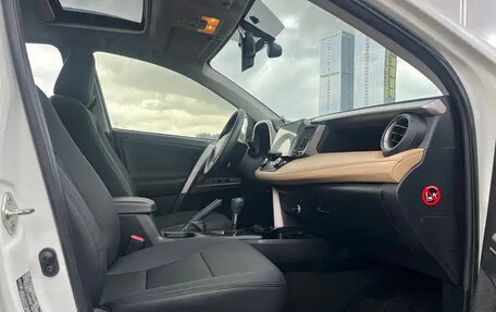 Toyota RAV4, 2019 год, 1 829 003 рублей, 18 фотография