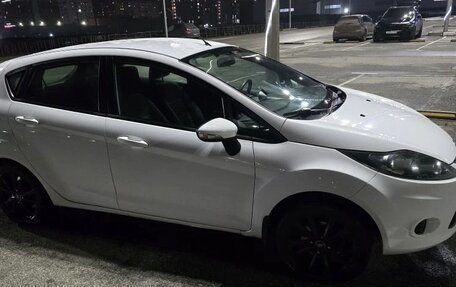 Ford Fiesta, 2012 год, 820 000 рублей, 3 фотография