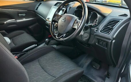 Mitsubishi RVR III рестайлинг, 2019 год, 2 000 000 рублей, 11 фотография