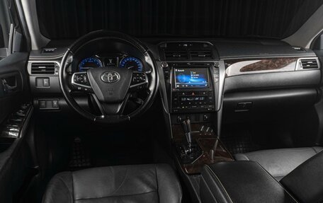 Toyota Camry, 2015 год, 2 300 000 рублей, 6 фотография