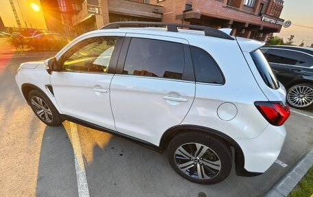 Mitsubishi RVR III рестайлинг, 2019 год, 2 000 000 рублей, 17 фотография