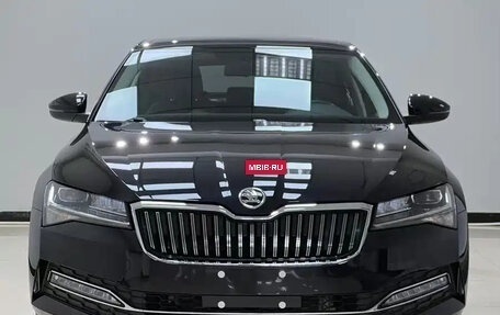 Skoda Superb III рестайлинг, 2024 год, 2 267 000 рублей, 2 фотография