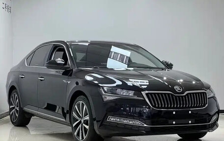 Skoda Superb III рестайлинг, 2024 год, 2 267 000 рублей, 3 фотография