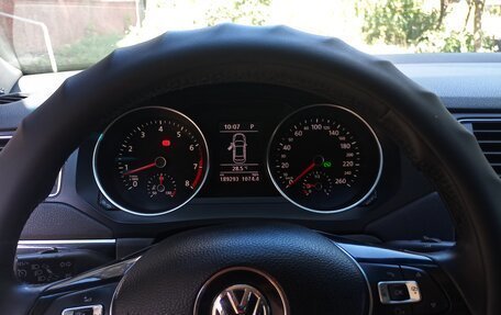 Volkswagen Jetta VI, 2016 год, 1 050 000 рублей, 10 фотография