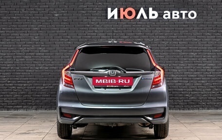 Honda Fit III, 2018 год, 1 350 000 рублей, 5 фотография