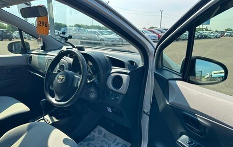 Toyota Vitz, 2013 год, 829 000 рублей, 10 фотография