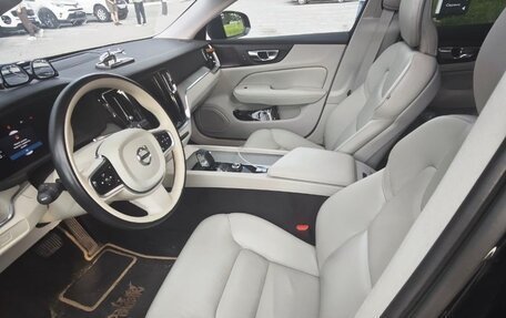 Volvo S60 III, 2023 год, 4 100 000 рублей, 6 фотография
