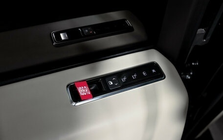 Land Rover Range Rover IV рестайлинг, 2018 год, 6 500 000 рублей, 19 фотография