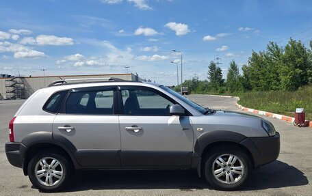 Hyundai Tucson III, 2005 год, 700 000 рублей, 3 фотография