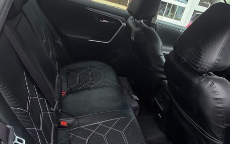 Toyota RAV4, 2021 год, 3 050 000 рублей, 12 фотография