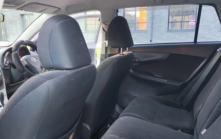 Toyota Corolla, 2011 год, 900 000 рублей, 7 фотография