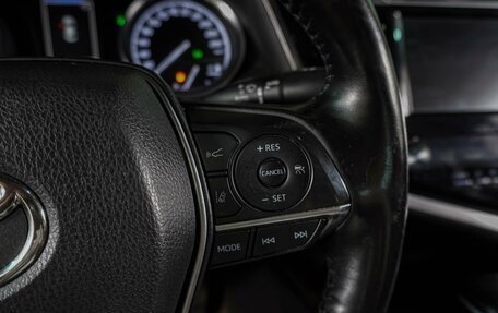 Toyota Camry, 2019 год, 2 349 000 рублей, 22 фотография