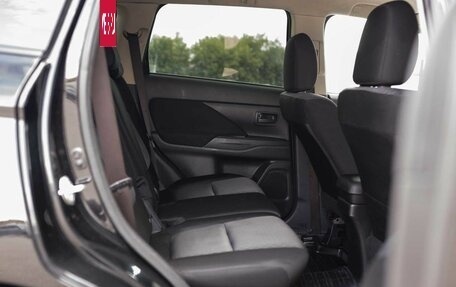 Mitsubishi Outlander III рестайлинг 3, 2012 год, 1 440 000 рублей, 17 фотография