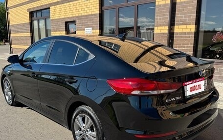 Hyundai Elantra VI рестайлинг, 2017 год, 1 330 000 рублей, 3 фотография
