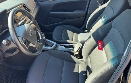Hyundai Elantra VI рестайлинг, 2017 год, 1 330 000 рублей, 11 фотография