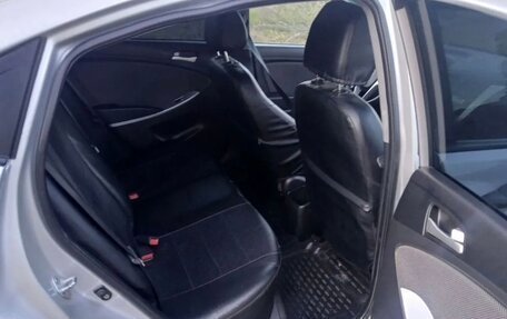 Hyundai Solaris II рестайлинг, 2013 год, 690 000 рублей, 5 фотография