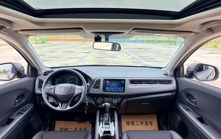 Honda Vezel, 2022 год, 1 450 000 рублей, 9 фотография