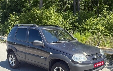 Chevrolet Niva I рестайлинг, 2013 год, 570 000 рублей, 1 фотография