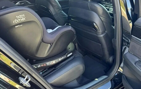 BMW 7 серия, 2017 год, 3 350 000 рублей, 8 фотография