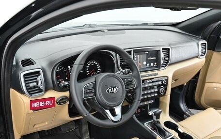 KIA Sportage IV рестайлинг, 2018 год, 1 999 000 рублей, 6 фотография
