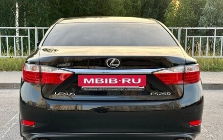Lexus ES VII, 2013 год, 1 950 000 рублей, 7 фотография