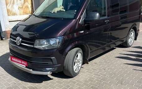 Volkswagen Multivan T6 рестайлинг, 2017 год, 3 фотография