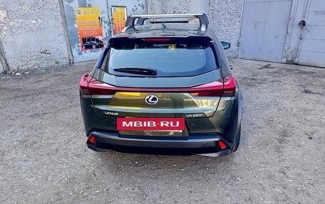Lexus UX I, 2020 год, 3 500 000 рублей, 5 фотография