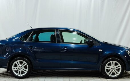 Volkswagen Polo VI (EU Market), 2015 год, 990 000 рублей, 4 фотография