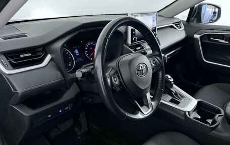 Toyota RAV4, 2021 год, 2 997 000 рублей, 9 фотография