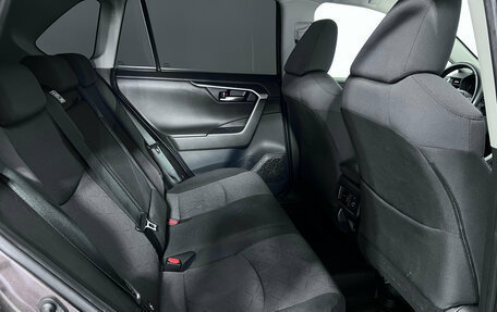 Toyota RAV4, 2021 год, 2 997 000 рублей, 16 фотография