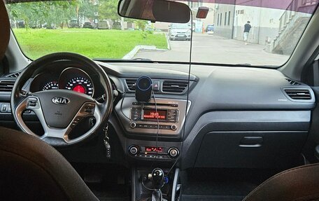 KIA Rio III рестайлинг, 2016 год, 1 000 000 рублей, 8 фотография