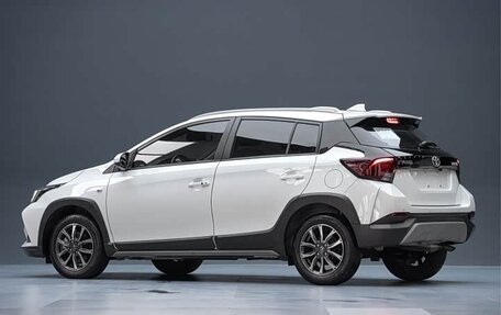 Toyota Yaris, 2022 год, 1 500 000 рублей, 7 фотография