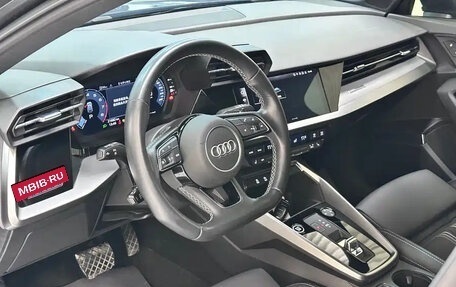 Audi A3, 2023 год, 2 000 000 рублей, 13 фотография
