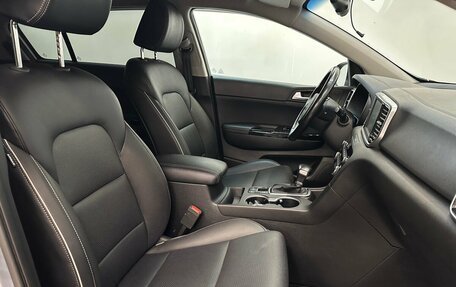 KIA Sportage IV рестайлинг, 2020 год, 2 820 000 рублей, 15 фотография