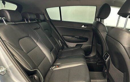KIA Sportage IV рестайлинг, 2020 год, 2 820 000 рублей, 16 фотография
