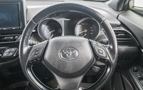 Toyota C-HR I рестайлинг, 2018 год, 1 959 000 рублей, 14 фотография