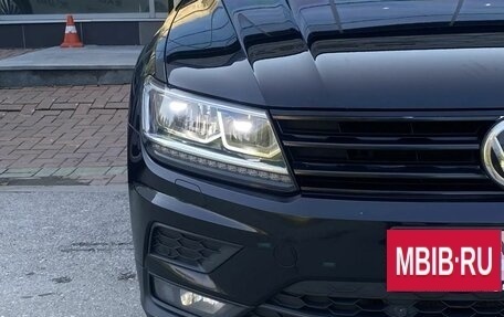 Volkswagen Tiguan II, 2018 год, 2 325 000 рублей, 4 фотография