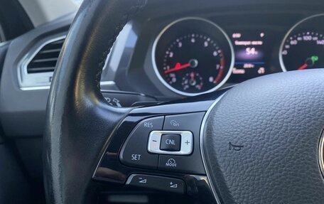 Volkswagen Tiguan II, 2018 год, 2 325 000 рублей, 24 фотография