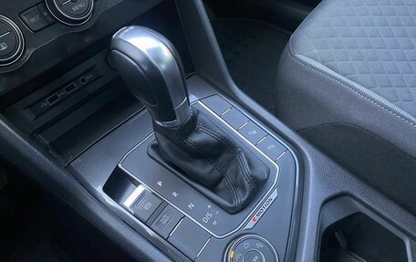 Volkswagen Tiguan II, 2018 год, 2 325 000 рублей, 30 фотография